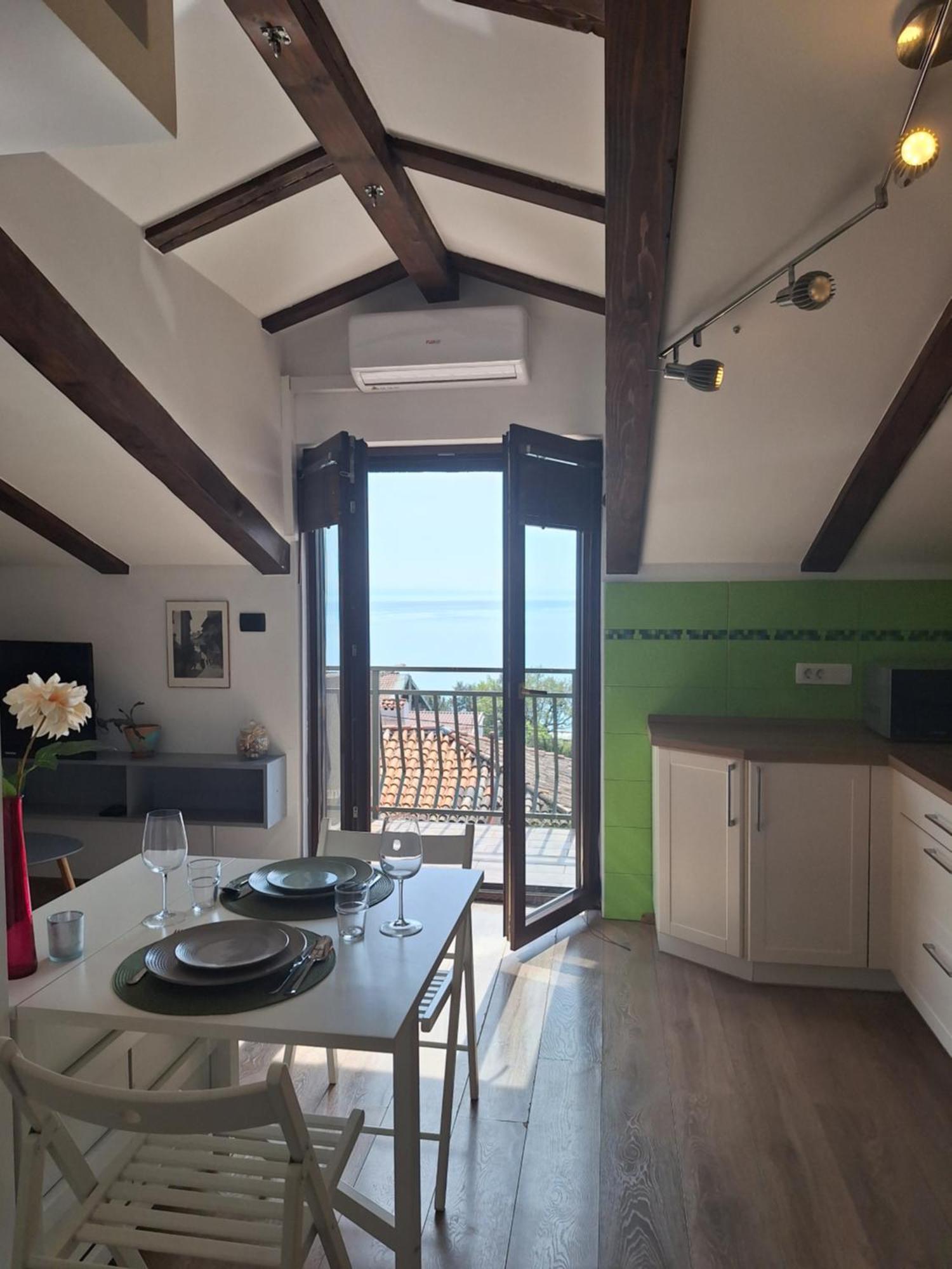 Ferienwohnung Fenix - Stunning View, Great Location & Free Parking Opatija Exterior foto